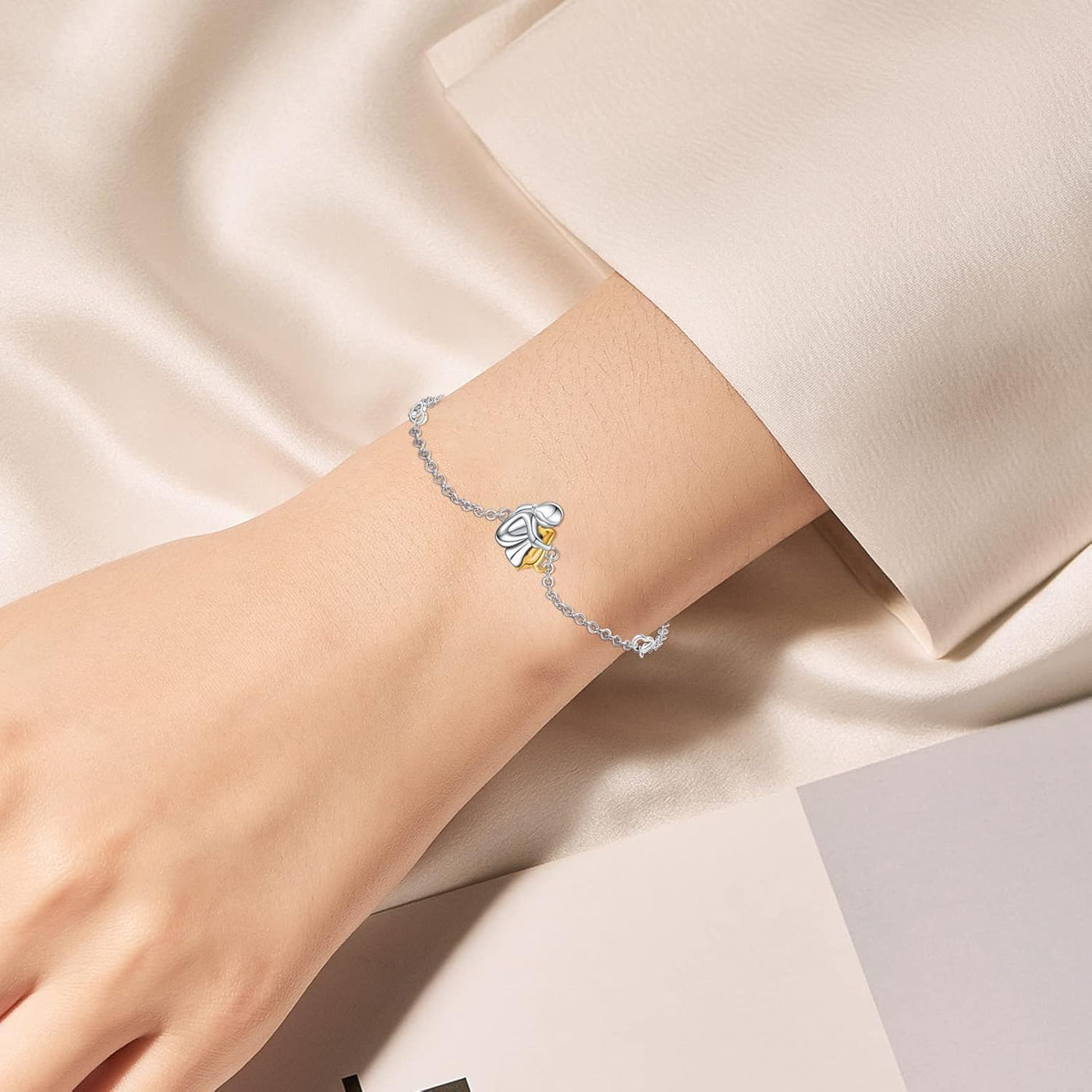 Adjustable Hug Bracelet