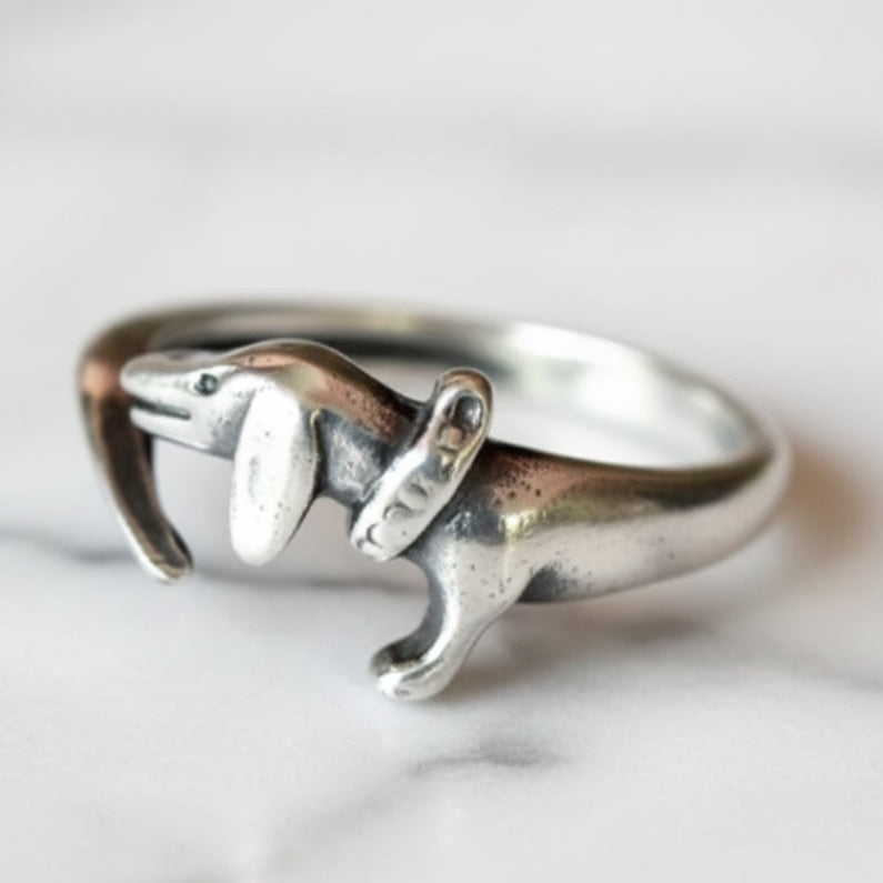 Silvered Teckel Ring